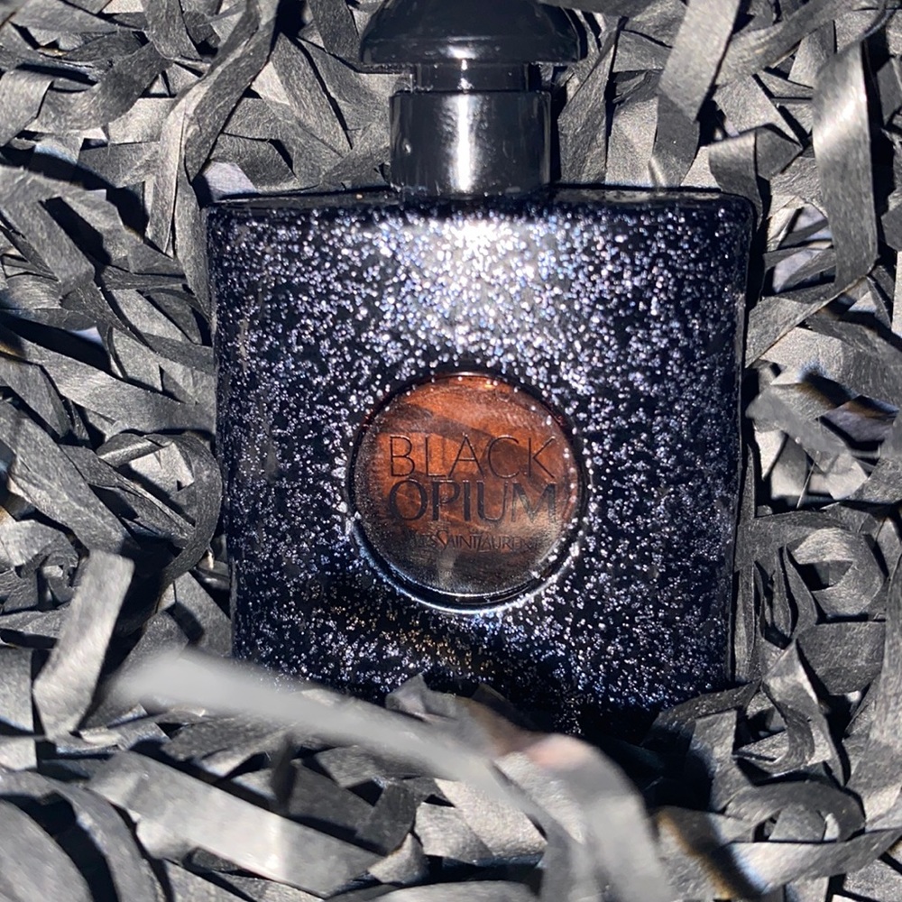 Yves Saint Laurent Black Opium